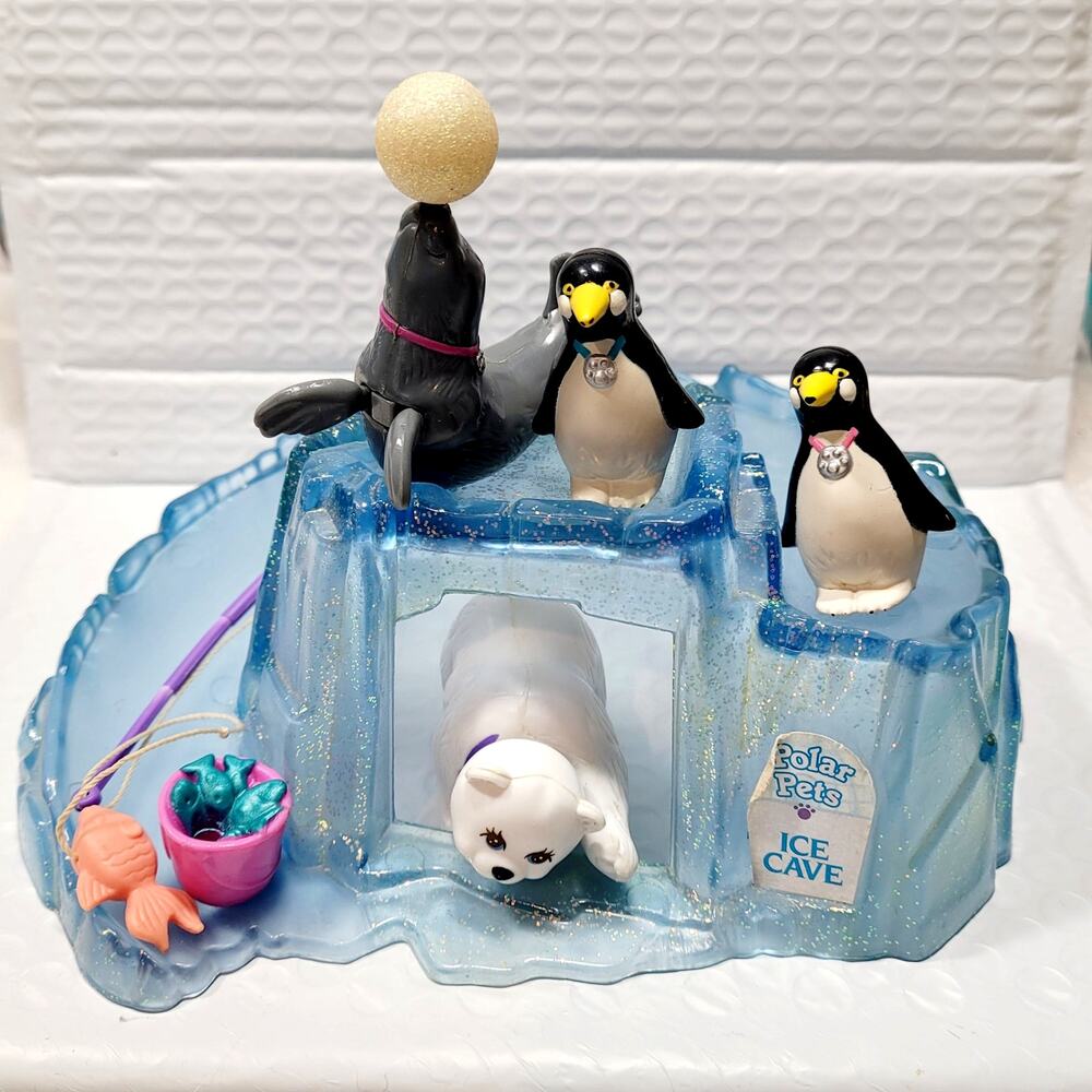 1993 Littlest Pet Shop Zoo Keep Me Safe Polar Pets G1 LPS Complete Play Set